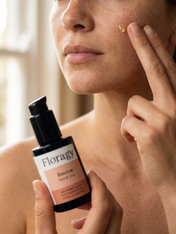 Floragy Revive Face Oil — frame 3